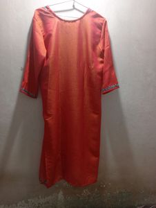 Beautiful Round Neck Straight Kurti
