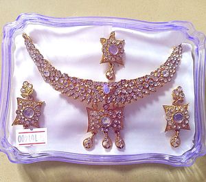 BEAUTIFUL Necklace Set