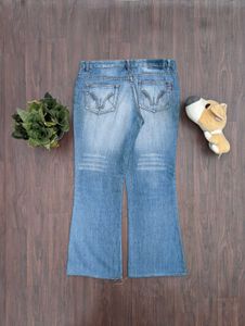 BOOTCUT WOMENS JEAN