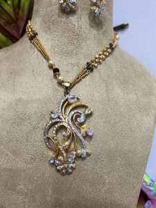 Elegant Gold Plated Necklace Set
