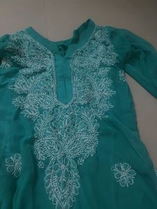 Chikankari embroidered Kurta| Lucknow | Georgette.