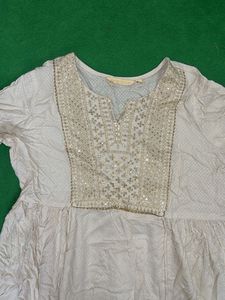 Elegant Embroidered Kurta