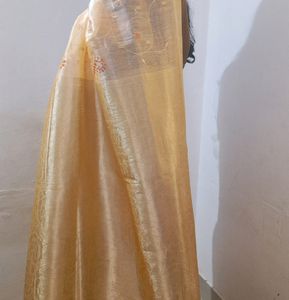 golden kanchipuram saree
