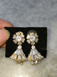 Sparkling Crystal Drop Earrings