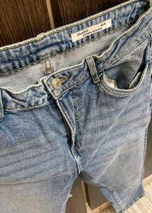 Light Wash Jeans - Relaxed Fit