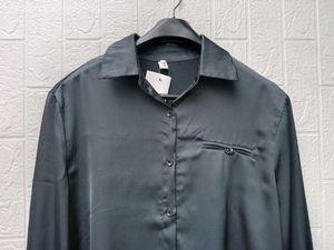 New with tag Elegant Women's Shirt