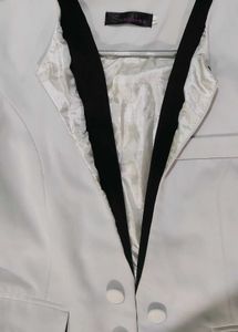 Blazer Effortlessly Stylish