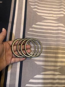 Set of 4 Green Crystal Bangles