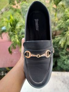 Roadster Black Loafer Shoes