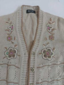 Woollen Ladies Sweater