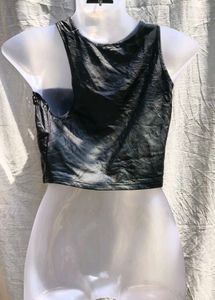 13185 SEXY SHEIN LEATHER TYPE TOP