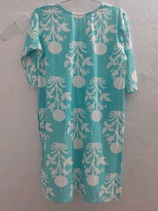 Elegant Floral Print Kurta