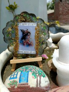 Resin Table Top Idol