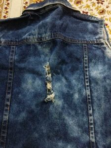ripped denim short jacket