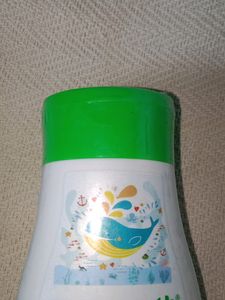 Hi am Mamaearth body wash for babies. For a baby, bath time is both fun and relaxing. But don&#39;t be fooled, there is some real cleaning going on in here.
