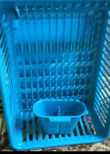 Bartan Rakhne Ki Bucket Hi Acchi Badi