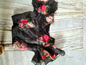 🖤Black Lehanga With Beautiful Blouse🖤