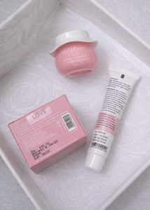 Dot &amp; Key Skincare Set combo of 2