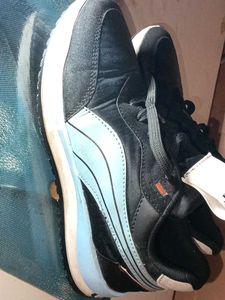 Puma Sneakers
