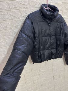 Chic Black Puffer Jacket for Women