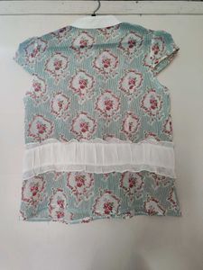 Floral Ruffle Blouse