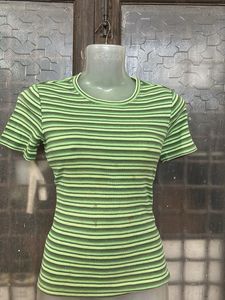 ⭕️B3G1⭕️ + 30 % Off On Combo Retro Fitted Tee