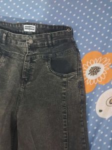 Unique Wash Wide Leg Jeans