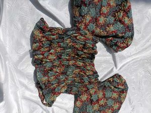 Y2K Floral Smocked Top 🎀