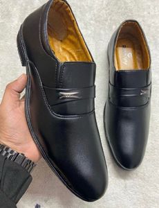 Black Formal Slip-on shoes