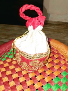 Elegant Pouches (Set of 2)