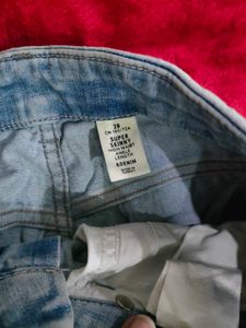 H&amp;M Stretchable Jeans