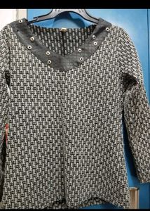 V NECK SWEATSHIRT