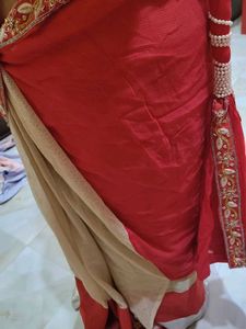 i am selling lehnga saree with full of beads