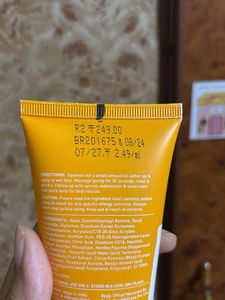 Dot &amp; Key Face Wash
