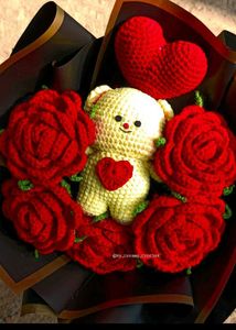 Crochet Bear & Rose Bouquet