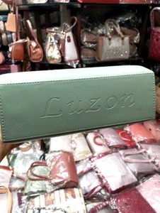 ✨ Premium Quality And Elegant Green Handbag 👜