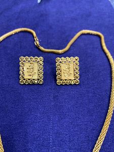 Rose Pendant Necklace