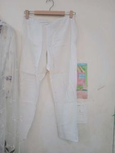 beautiful pakistani Kurta Set with ruffled dupatta