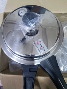 2 Pigeon Inox Stainless Steel Cooker
