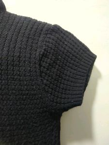 Crocheted Women Shrug. Small Size