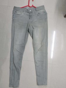 🩶 Light Grey Jeans