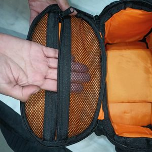 SONY LC-SC5 DSLR/SLR Camera Bag (Black and Orange