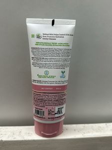 Mama earth Multani Mitti Face Wash For Oily Skin ,(100ml) Total Content