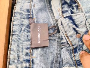 Trendy Wide-Leg Jeans