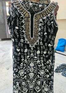 Elegant Embroidered Kurta