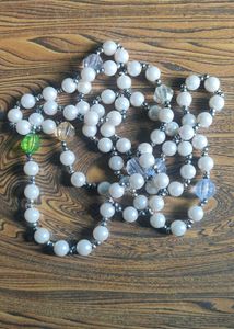 Elegant Pearl Beaded Necklace – Like New Condition