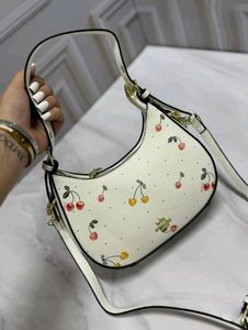 IMPORTED COACH PREMIUM QUALITY SLING @SALE