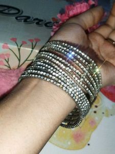 Sparkling Bangle Set