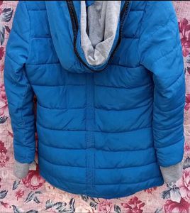 Heavy Fabric Jacket Suitable For Snowfall Nd Winte