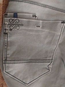 Light Wash Slim Fit Jeans